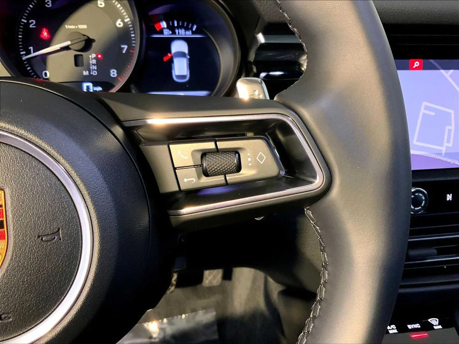 2026 Porsche Macan Base - Photo 28