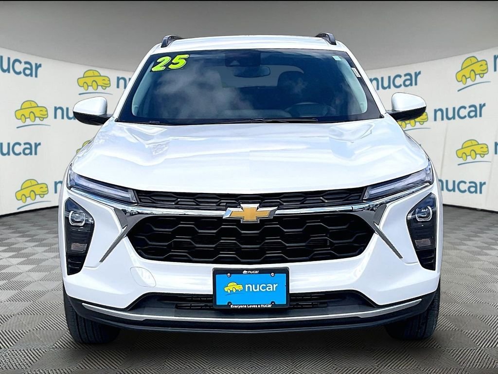 Used 2025 White Chevrolet LT image 2