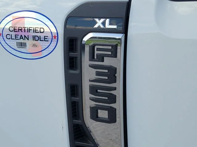 New 2026 Oxford White Ford XL image 9