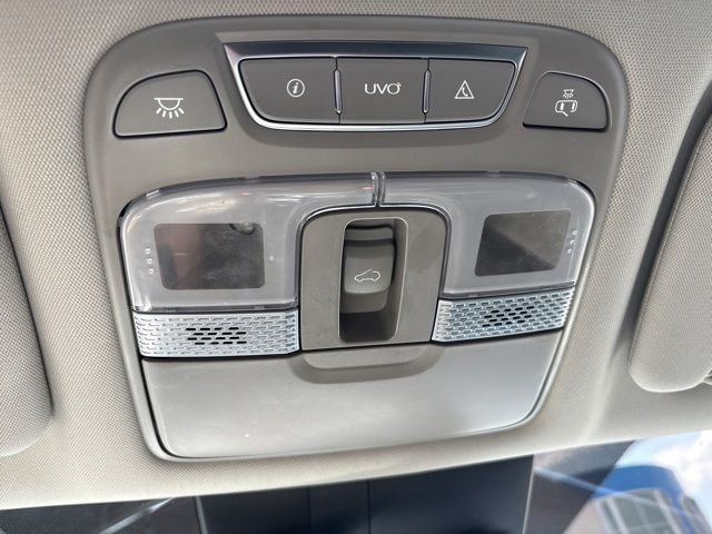 Used 2022 Gravity Gray Kia EX image 20