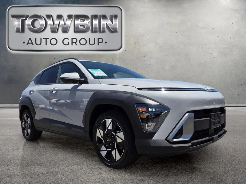 Used 2024 Cyber Gray Metallic HYUNDAI SEL FWD image 2
