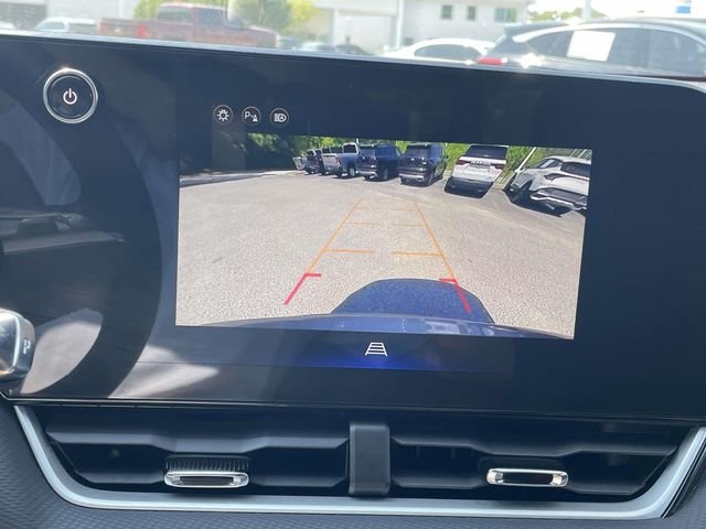 Used 2025 Gray Chevrolet LT image 26