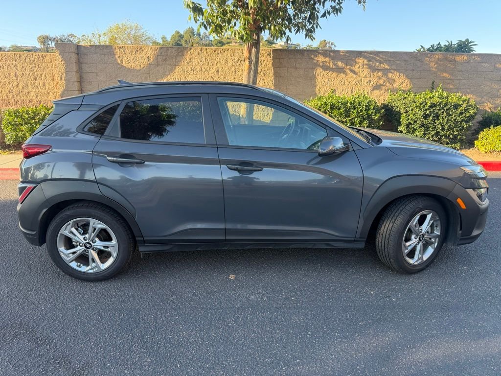 Used 2023 Gray Hyundai SEL image 4