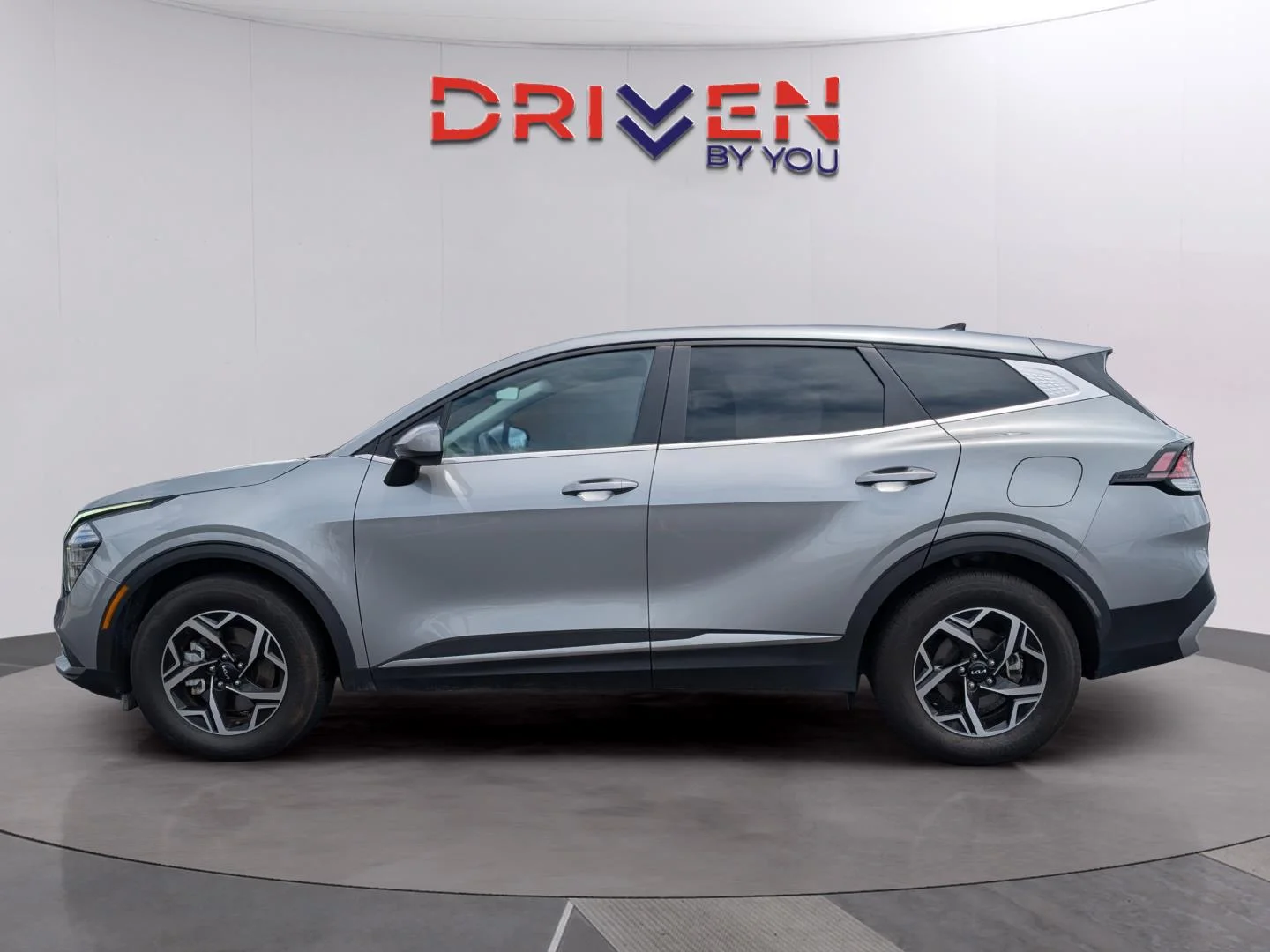 Used 2025 Steel Gray Kia LX image 2