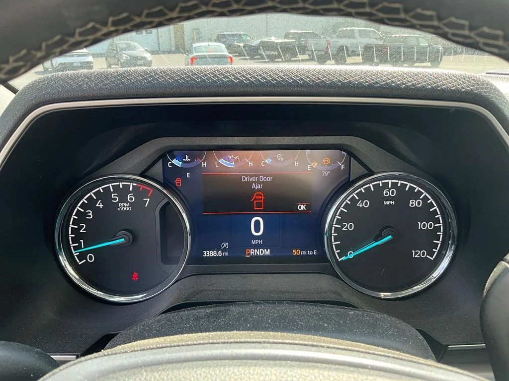Used 2023 Blue Ford XLT image 9