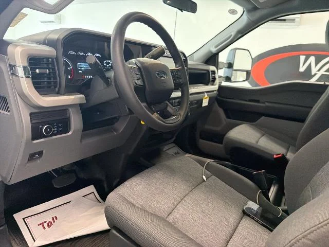 New 2027 Oxford White Ford F-350® XL image 29