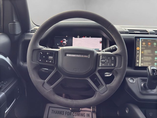 Used 2023 White Land Rover V8 image 10