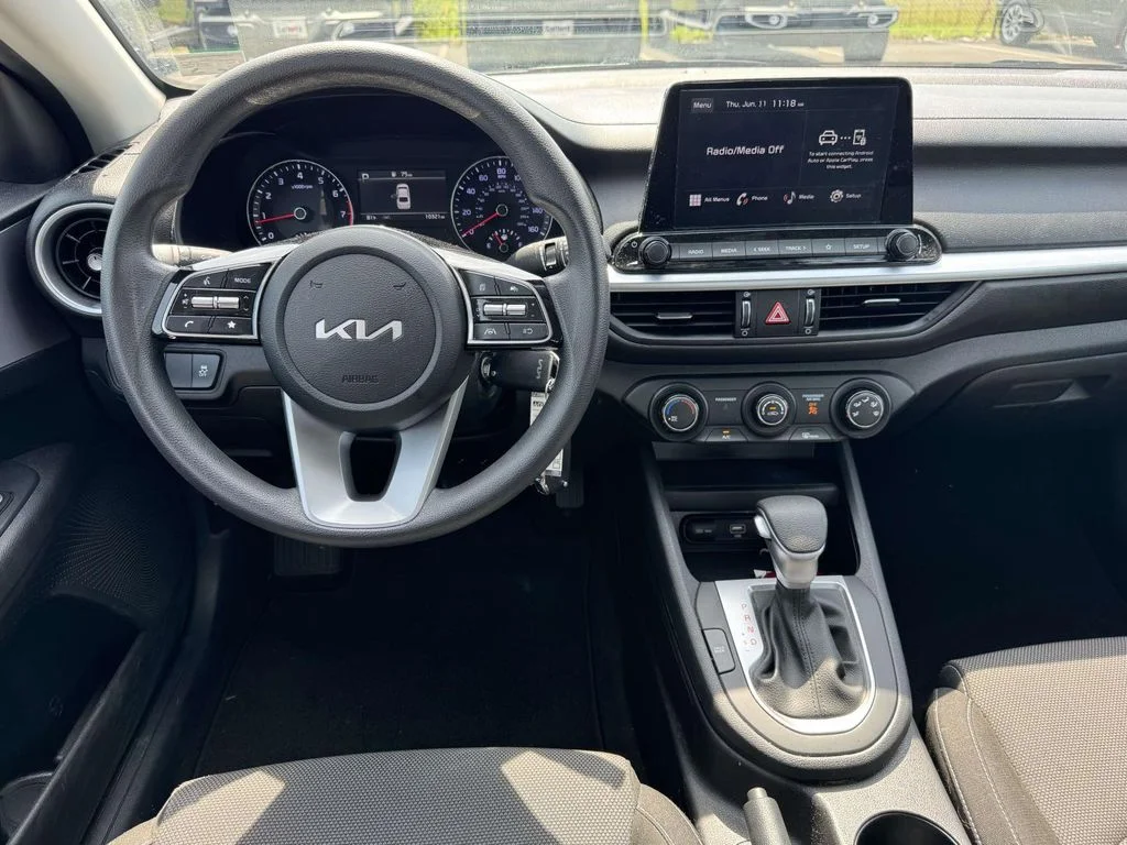 Used 2024 White Kia LXS image 15