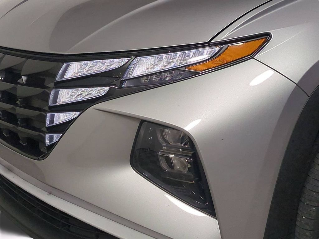 Used 2023 Silver Hyundai SEL image 10