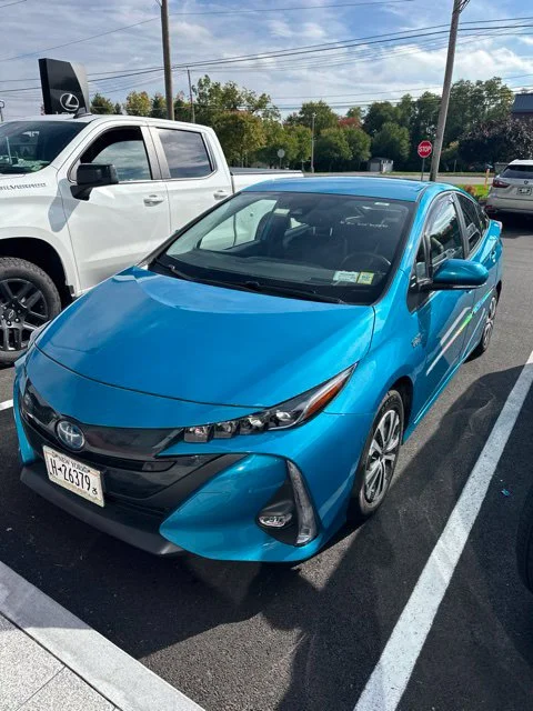 Used 2021 Blue Toyota Limited image 3