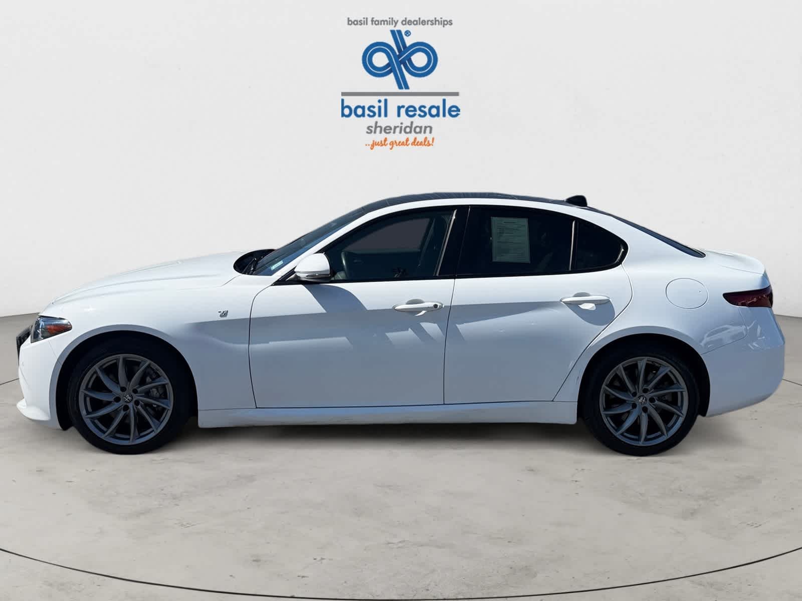 Used 2022 Alfa White Alfa Romeo Ti image 3