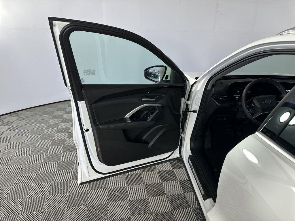Used 2025 White Audi 2.0T Premium image 18