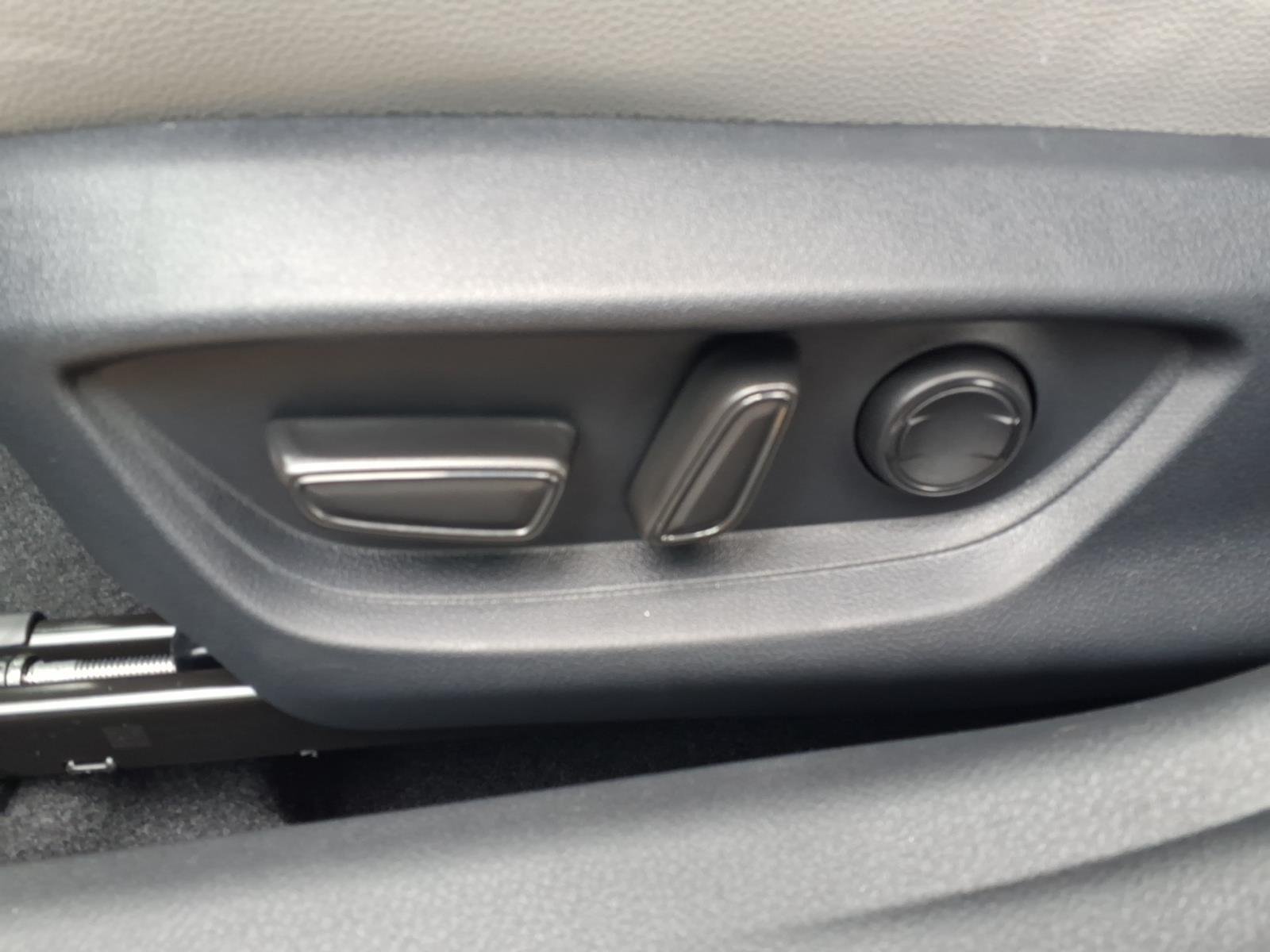 New 2026 Ice Cap Toyota  SE AWD image 10