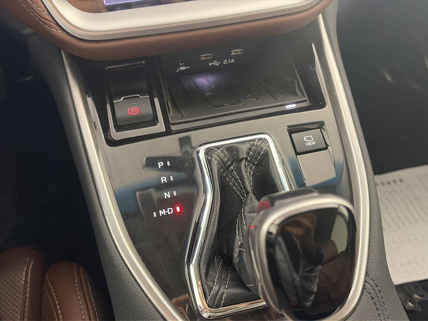 Used 2020 Magnetite Gray Metallic Subaru Touring image 10