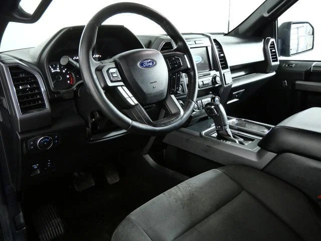 Used 2019 Red Ford XLT image 18