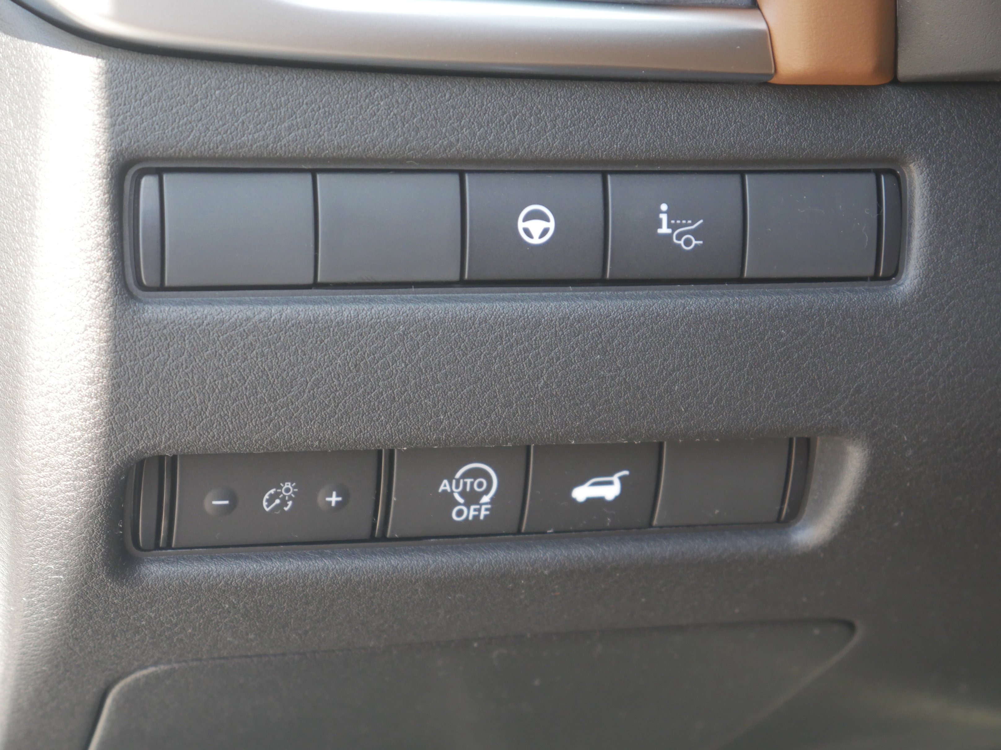 New 2026 Everest White Pearl TriCoat Nissan Platinum image 6