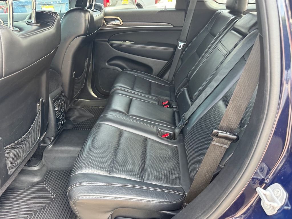 Used 2015 Blue Jeep Limited image 10