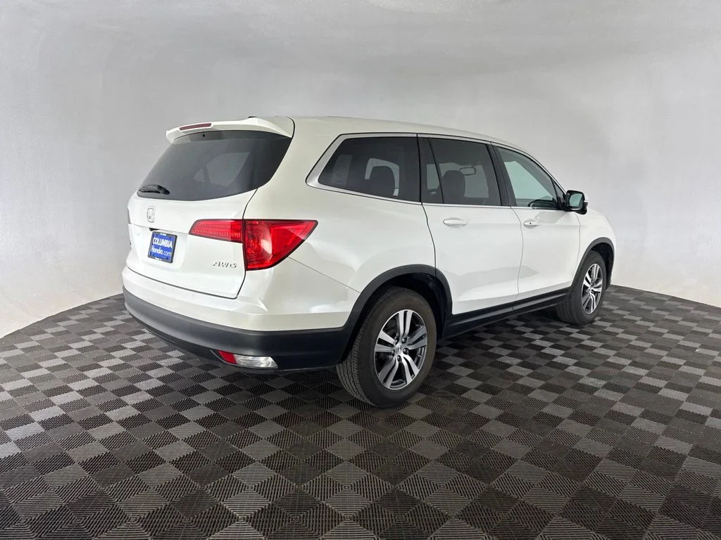 Certified Used 2018 White Honda EX-L image 5