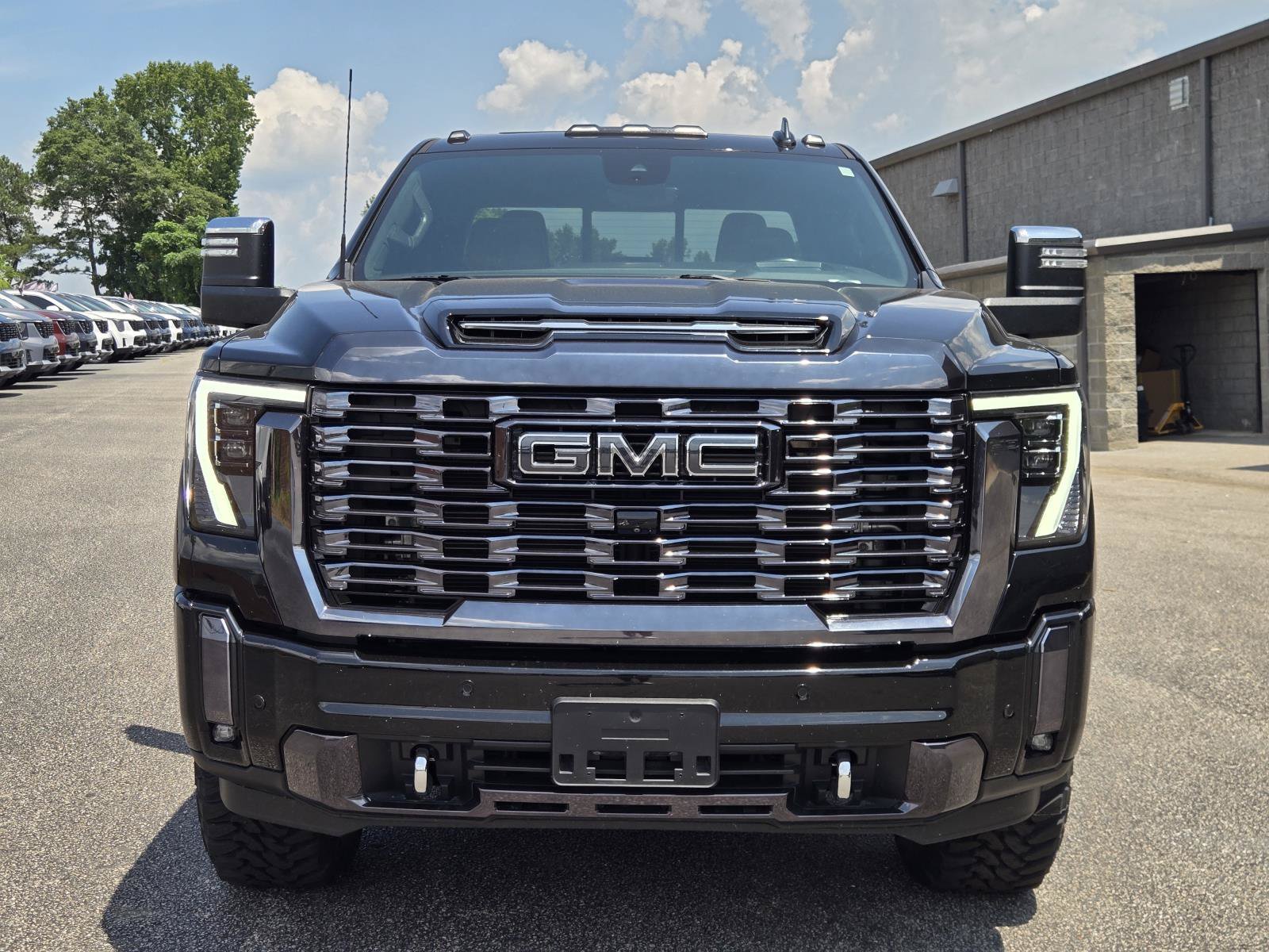 Used 2024 ONYX BLACK GMC Denali Ultimate image 2