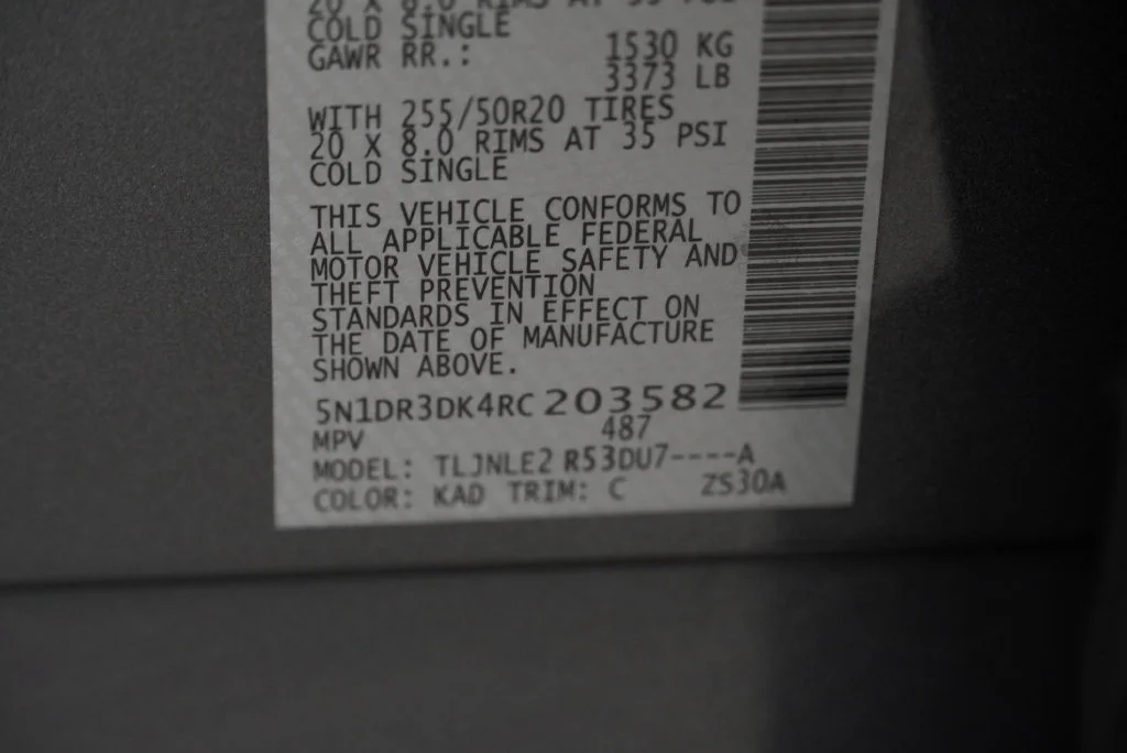 Used 2024 Gray Nissan Platinum image 51