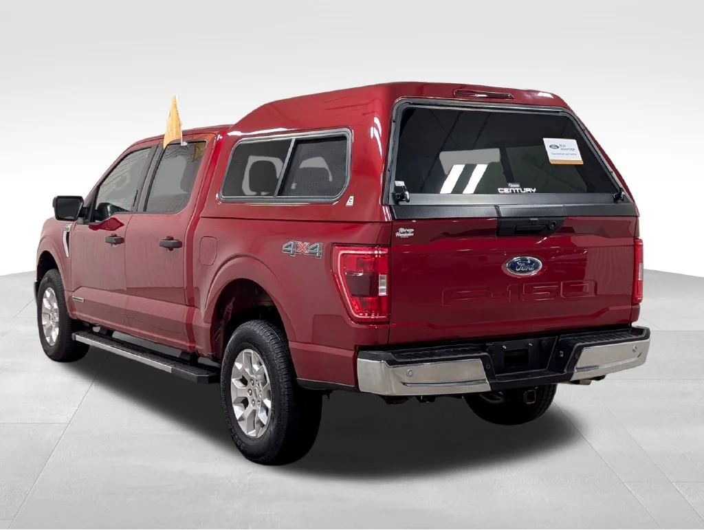 Certified Used 2021 Rapid Red Metallic Tinted Clearcoat Ford XLT image 28