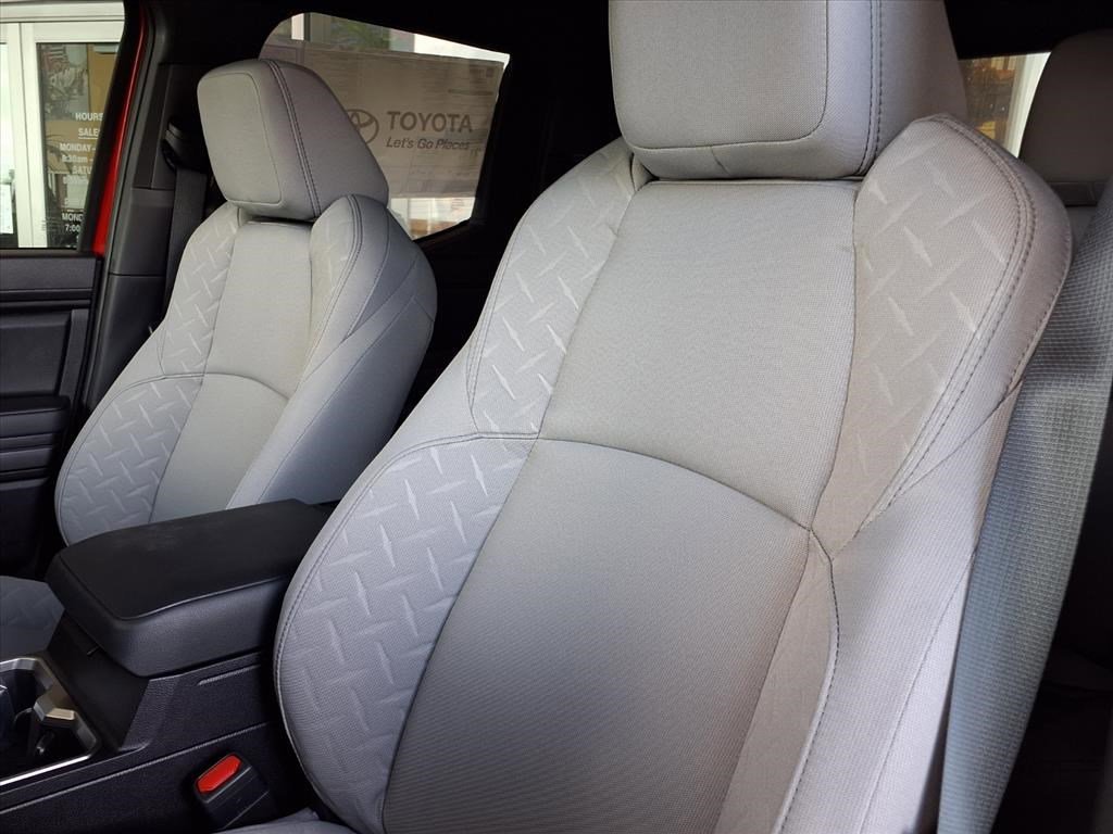 2026 Toyota Tacoma SR5 - Photo 32