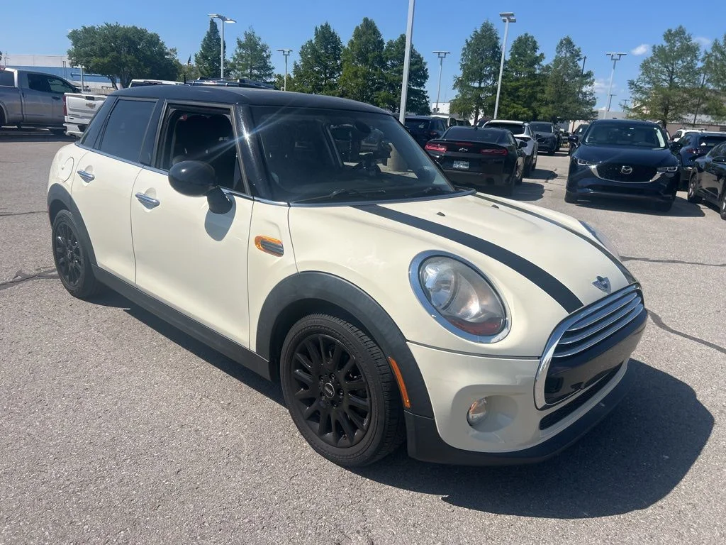 2015 MINI Cooper - 4 Door's photo
