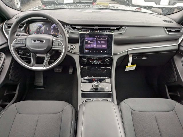 2025 Jeep Grand Cherokee Laredo - Photo 16