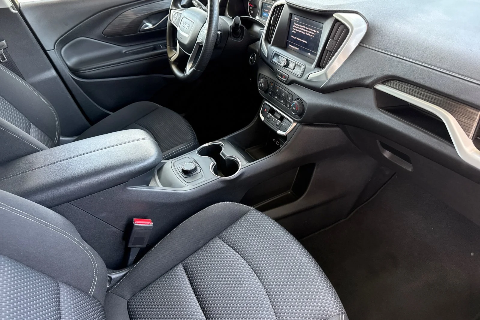 2024 GMC Terrain SLE - Photo 22