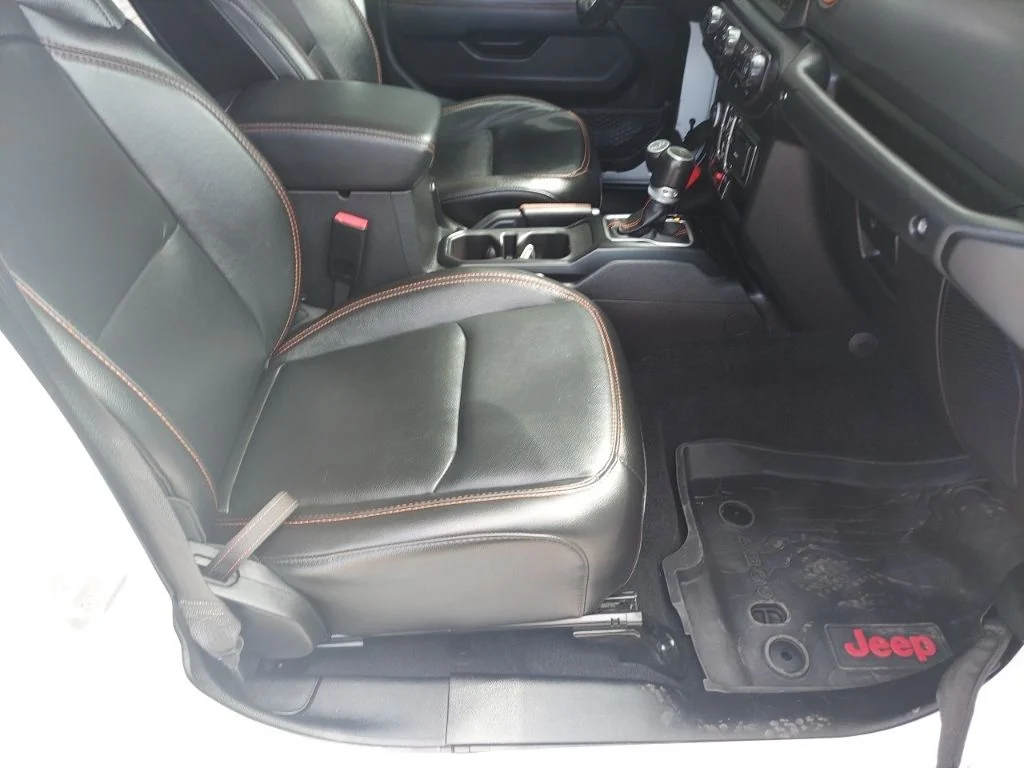 Used 2023 White Jeep Mojave image 36