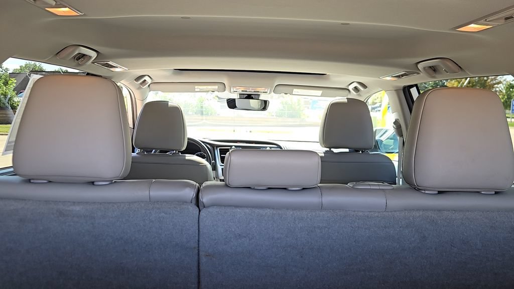 Used 2019 Celestial Silver Metallic Toyota SE image 30