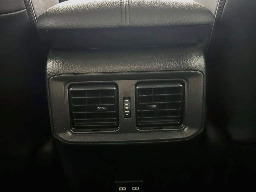 Used 2022 Black Toyota XLE Premium image 30