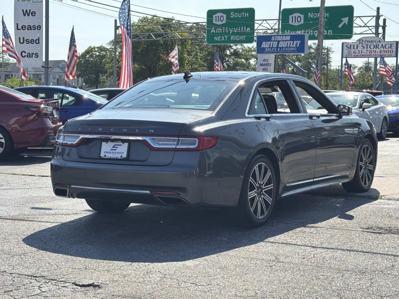 Used 2018 Gray Lincoln Reserve image 7