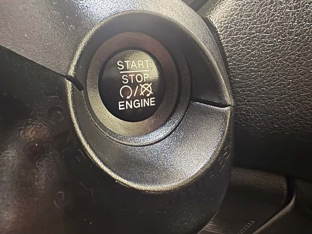 Used 2016 Black Jeep Trailhawk image 27