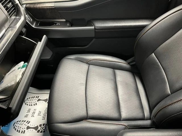 Used 2025 Black Ford Lariat image 40
