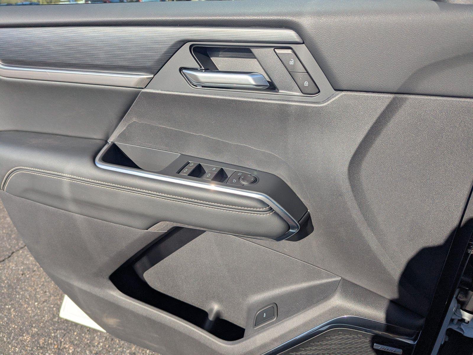 2026 GMC Acadia Elevation - Photo 17