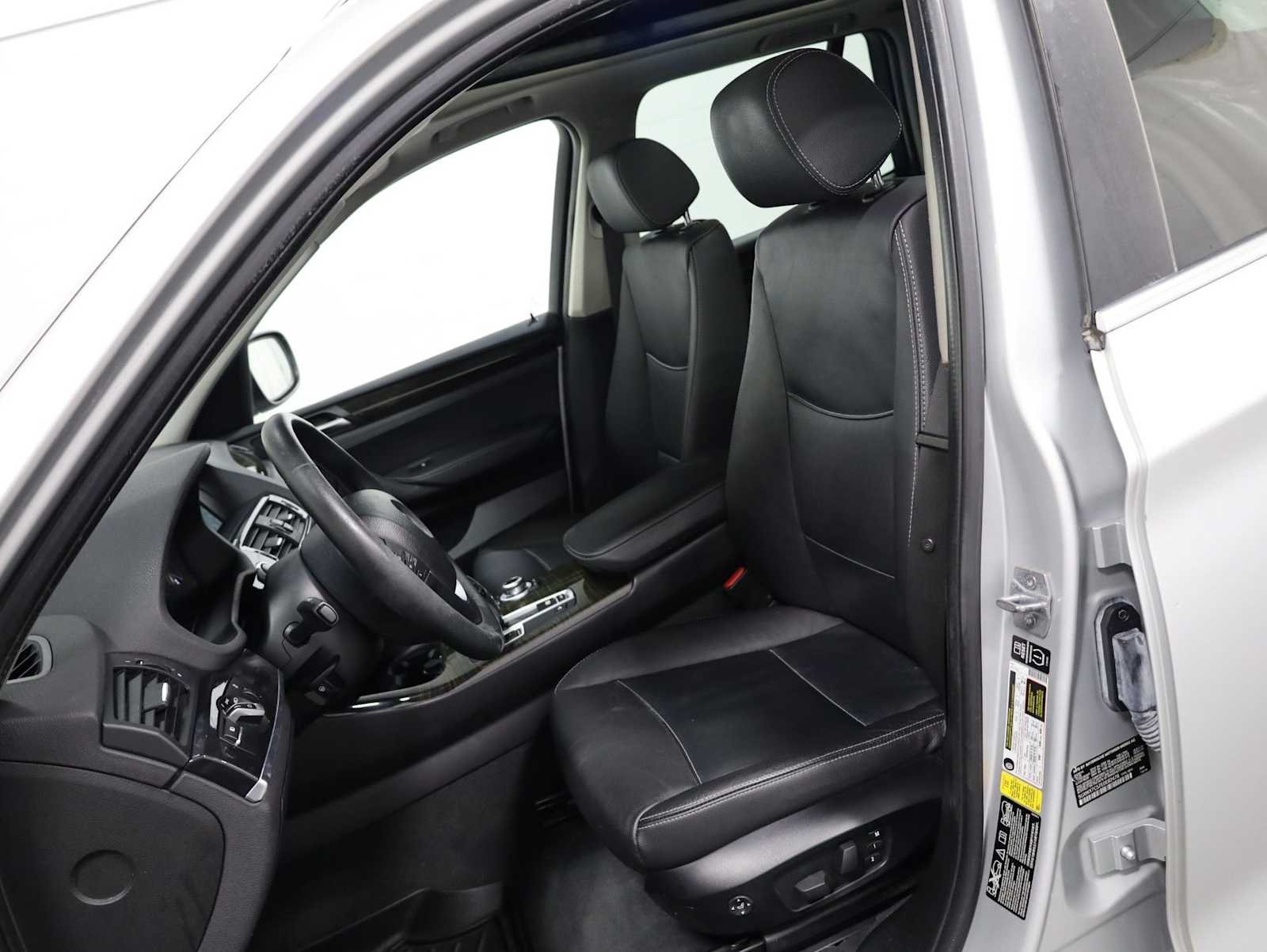 Used 2014 Silver BMW xDrive35i image 5