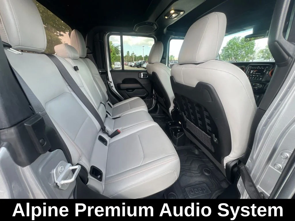 Used 2021 Silver Jeep Mojave image 14
