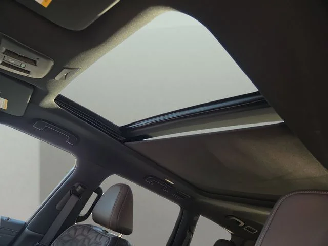 2025 Nissan Armada Platinum Reserve - Photo 11
