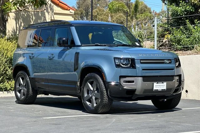 Certified Used 2025 Blue Land Rover X-Dynamic SE image 7