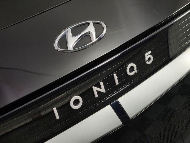 Certified Used 2024 Black Hyundai SEL image 9