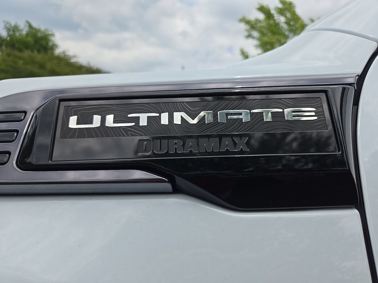 New 2026 Glacier White Tricoat GMC Denali Ultimate image 22