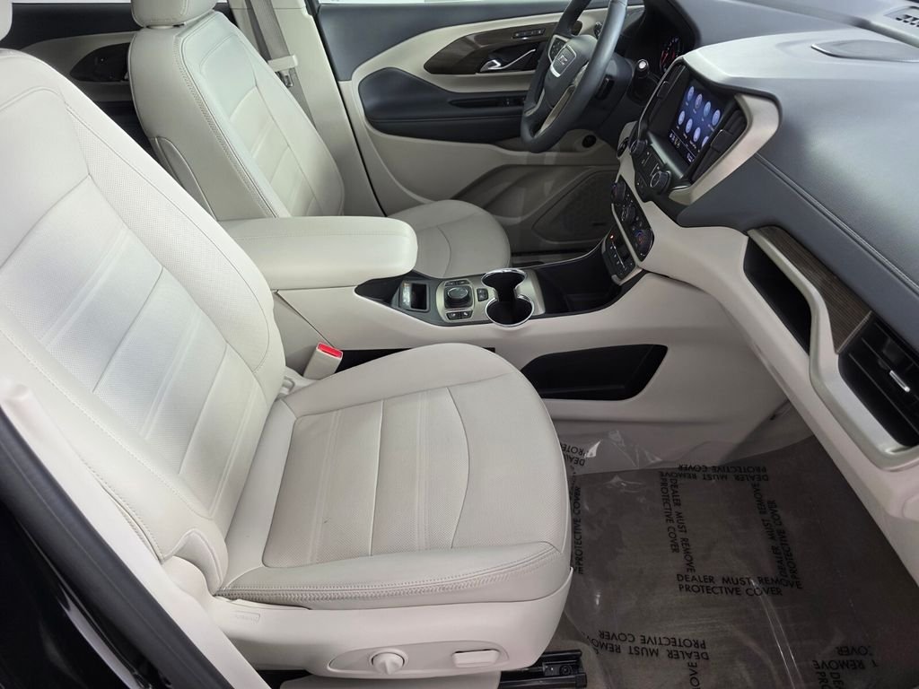 Used 2024 Black GMC Denali image 31