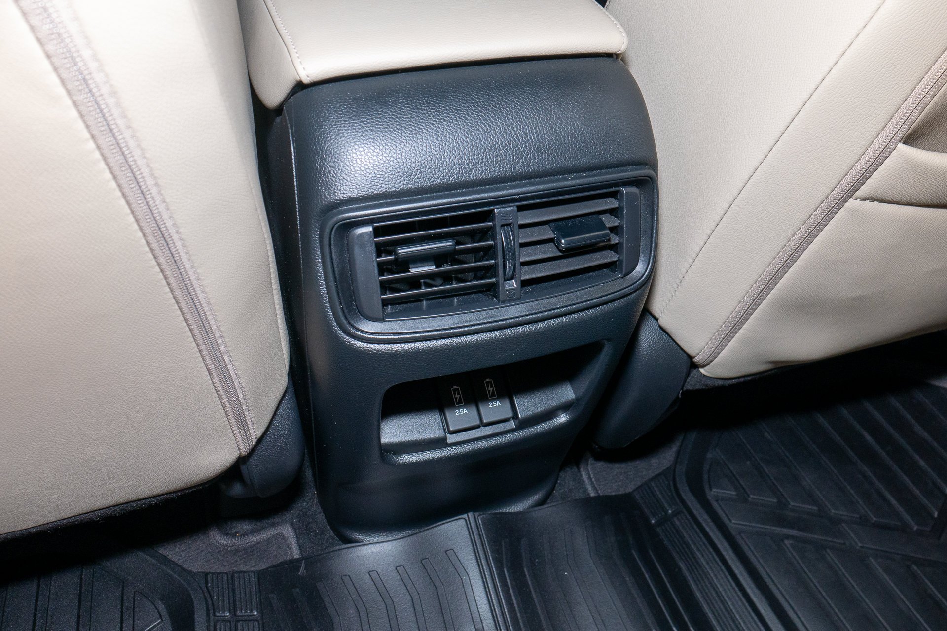 Used 2021 White Honda EX-L image 26