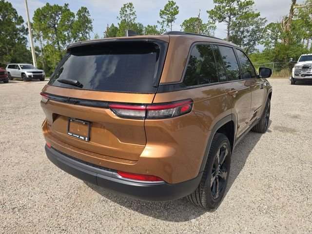 New 2026 Copper Shino Metallic Clear-Coat Exterior Paint Jeep Limited image 4