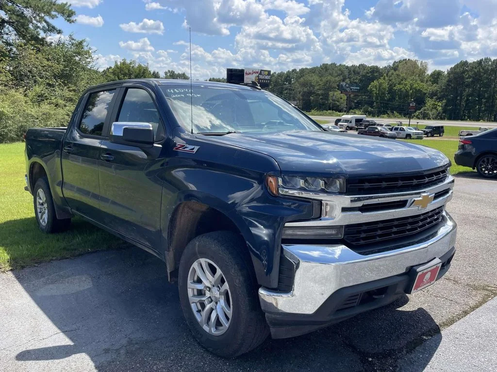 Used 2019 Northsky Blue Metallic Chevrolet LT image 1