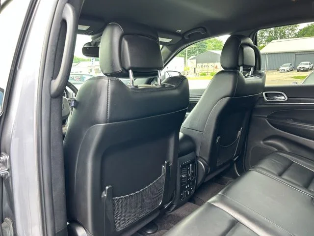 Used 2018 Billet Silver Metallic Jeep Limited image 20