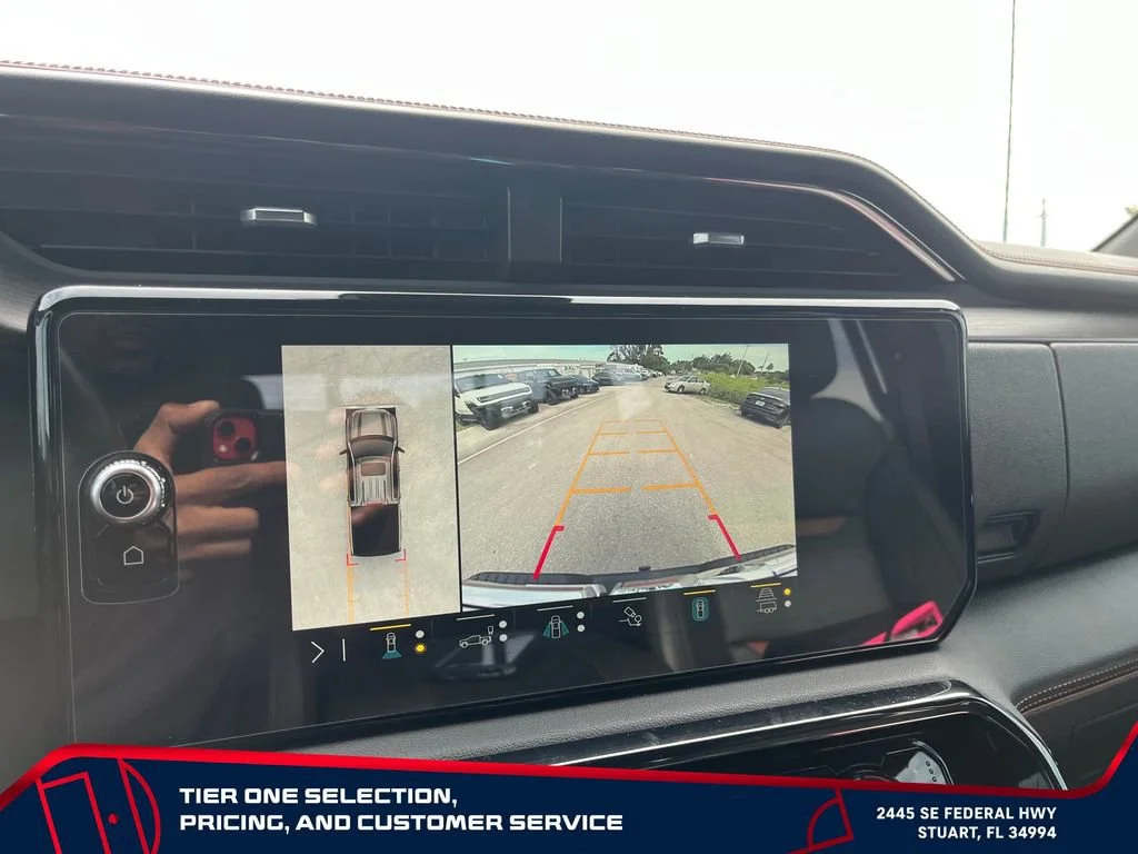 Used 2023 Onyx Black GMC AT4 image 32
