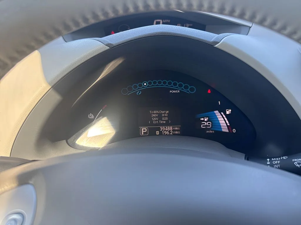 Used 2012 White Nissan SV image 21