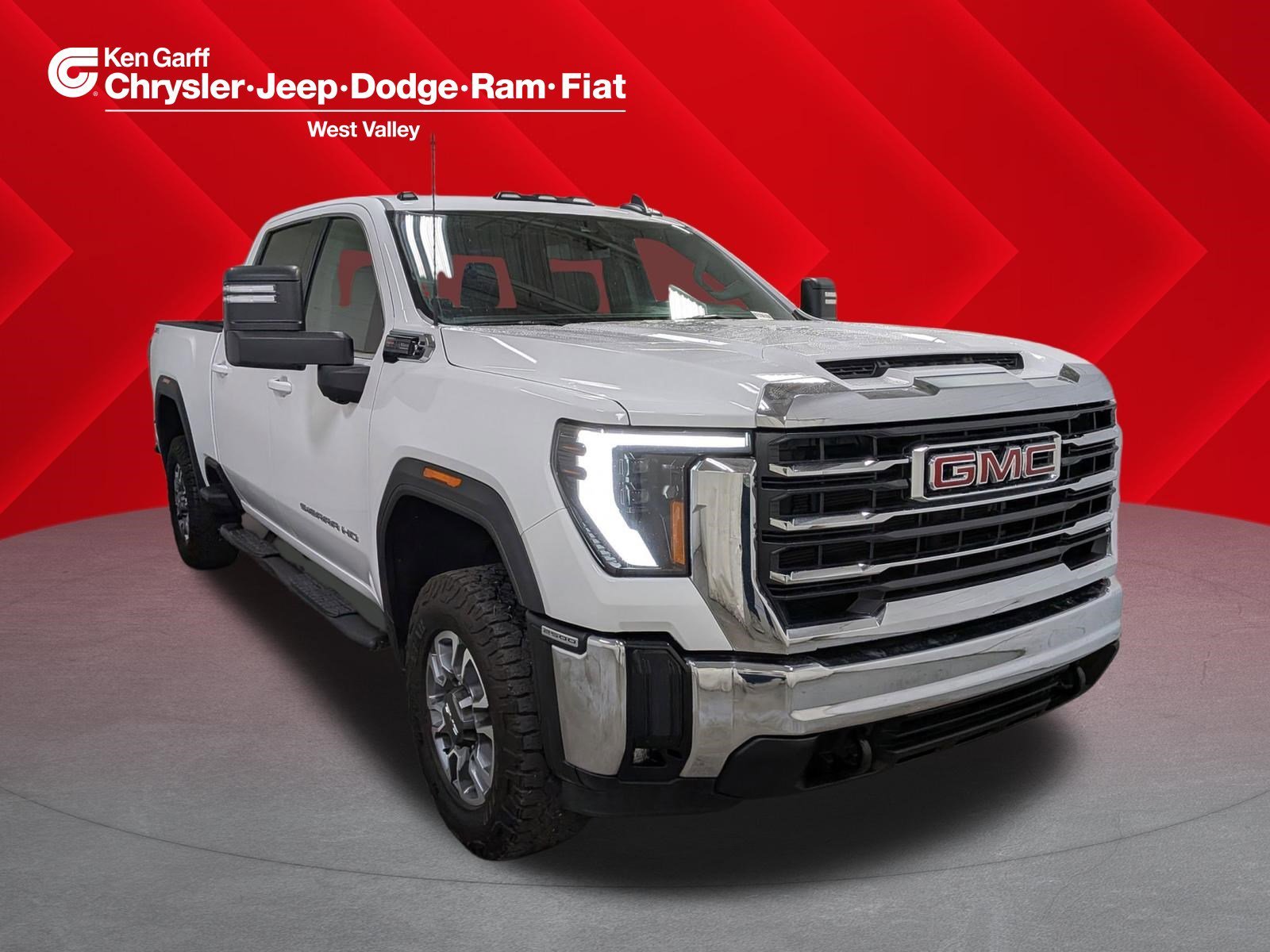 2024 GMC Sierra SLE 4WD Crew Cab Standard Box's photo